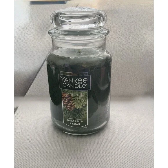 Yankee Candle BALSAM & CEDAR Classic 22oz Large Jar Single Wick Candle New - Picture 2 of 4